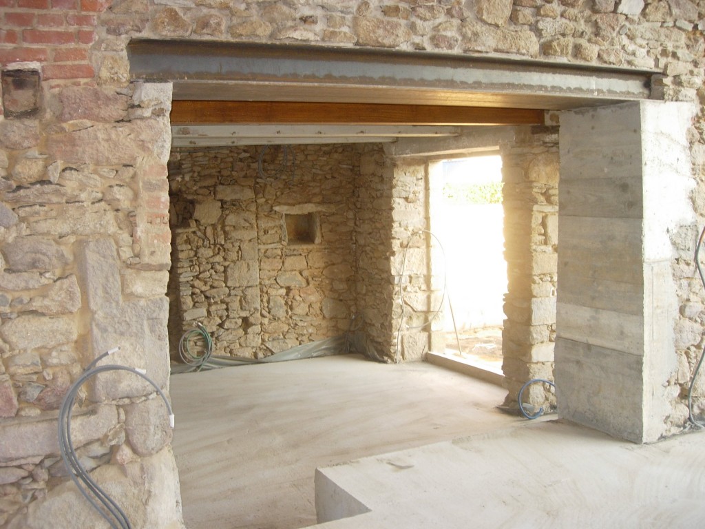 Ouverture de mur en pierre, en béton à Chauny