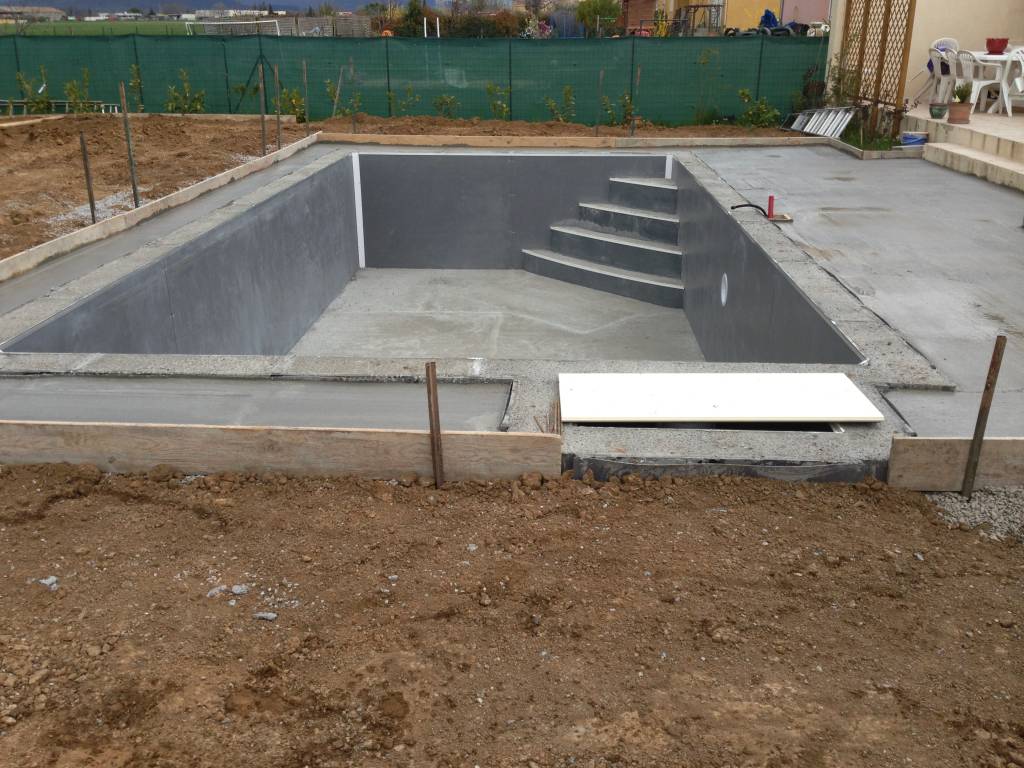 Création piscine béton Saint-Quentin